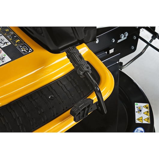 CubCadet 13AJ71BN603 LT3-PR105 mower foot pedal and rubber mat, close-up photo from above.