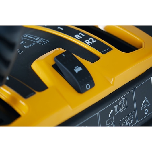 CubCadet 31AY5EVX603 control panel close-up showing gear selector and heater switch.